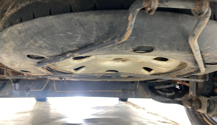 2014 Renault Duster 85 PS RXE DIESEL, Diesel, Manual, 75,390 km, Spare Tyre