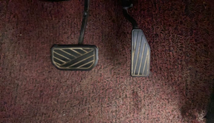 2019 Maruti New Wagon-R VXI 1.0 AMT, Petrol, Automatic, 31,966 km, Pedals