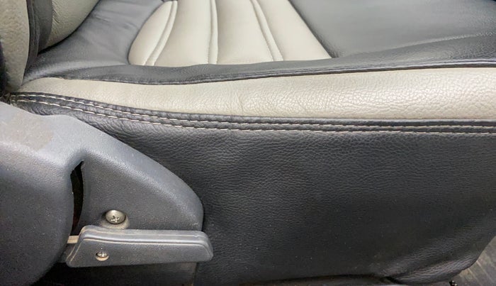2016 Maruti Alto 800 VXI, Petrol, Manual, 88,255 km, Driver Side Adjustment Panel