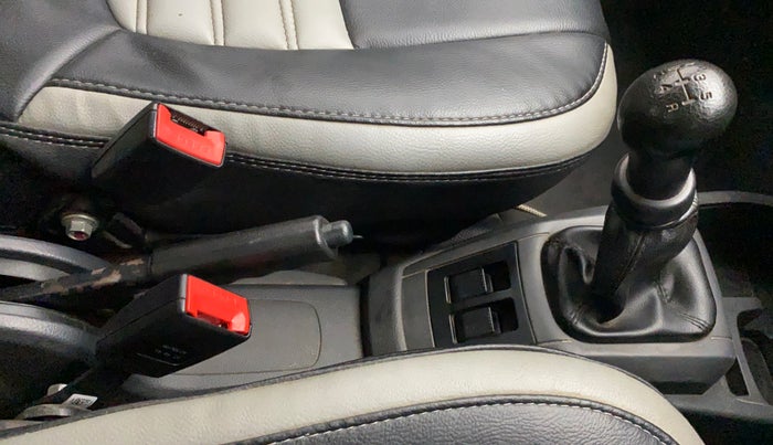 2016 Maruti Alto 800 VXI, Petrol, Manual, 88,255 km, Gear Lever