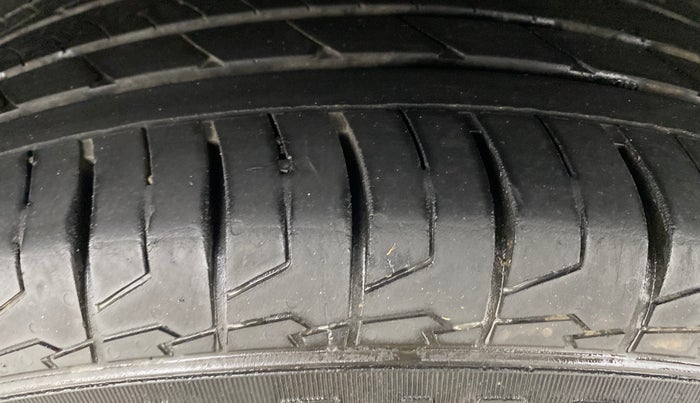 2021 Hyundai Creta SX 1.5 PETROL, Petrol, Manual, 31,449 km, Right Rear Tyre Tread