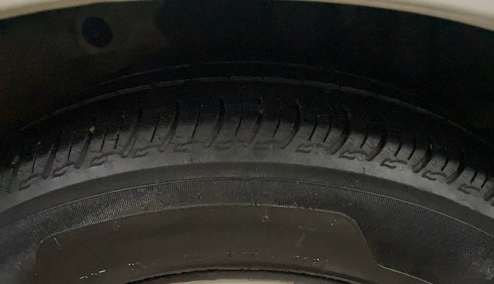 2019 Maruti Celerio VXI, CNG, Manual, 80,411 km, Left Rear Tyre Tread