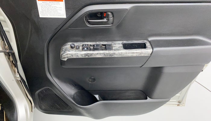 2021 Maruti New Wagon-R LXI CNG 1.0, CNG, Manual, 51,121 km, Driver Side Door Panels Control