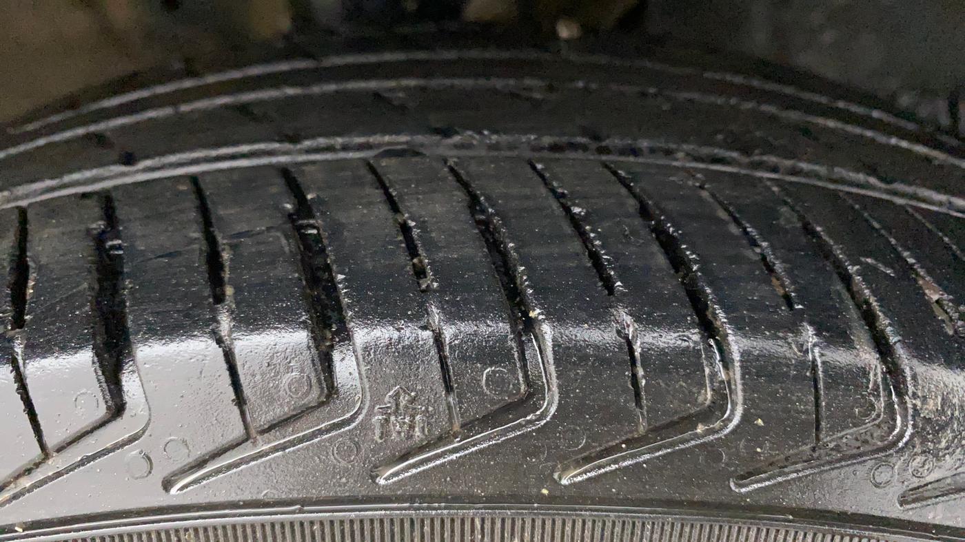 2021 Maruti New Wagon-R LXI CNG 1.0, CNG, Manual, 51,121 km, Right Front Tyre Tread