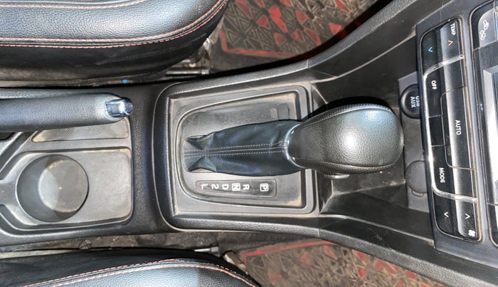 2020 Maruti Vitara Brezza VXI AT SHVS, Petrol, Automatic, 75,835 km, Gear Lever