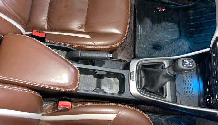 2023 Tata ALTROZ XZ Plus (S) LUX, Petrol, Manual, 51,788 km, Gear Lever