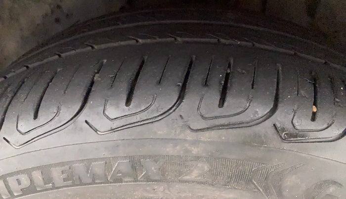 2021 Tata ALTROZ XZ DIESEL, Diesel, Manual, 35,233 km, Left Front Tyre Tread