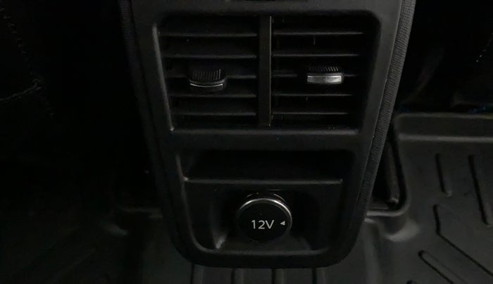 2021 Tata ALTROZ XZ DIESEL, Diesel, Manual, 35,233 km, Rear AC Vents
