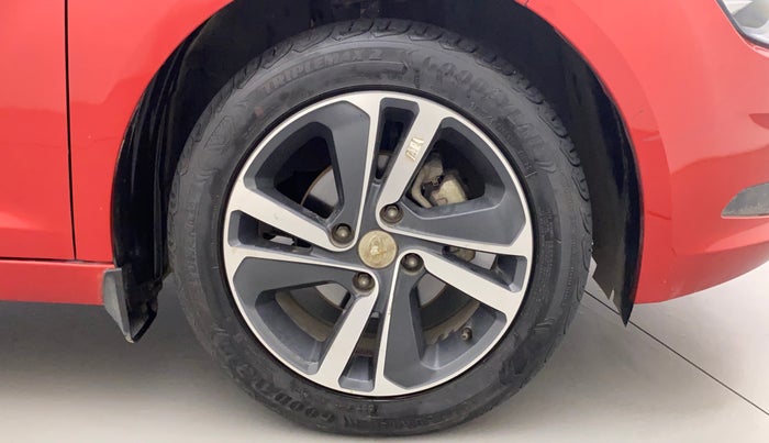 2021 Tata ALTROZ XZ DIESEL, Diesel, Manual, 35,233 km, Right Front Wheel