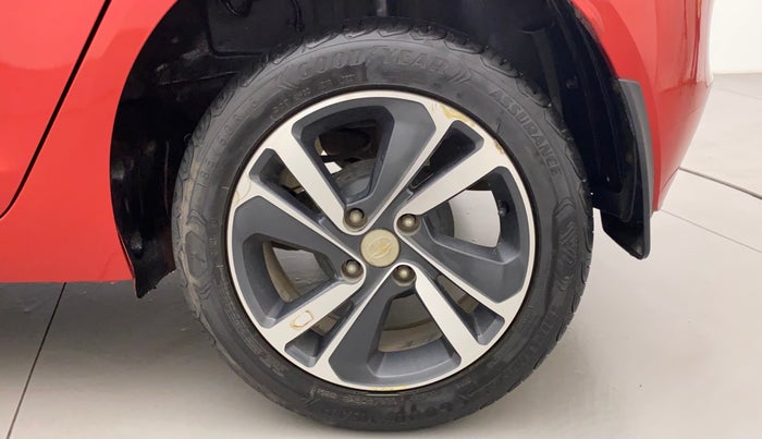2021 Tata ALTROZ XZ DIESEL, Diesel, Manual, 35,233 km, Left Rear Wheel