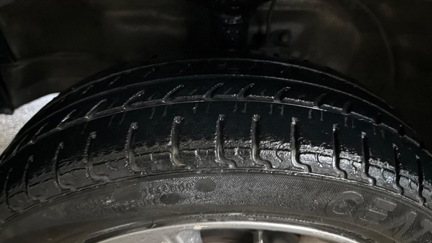 2018 Maruti Wagon R 1.0 VXI+, Petrol, Manual, 80,999 km, Left Front Tyre Tread