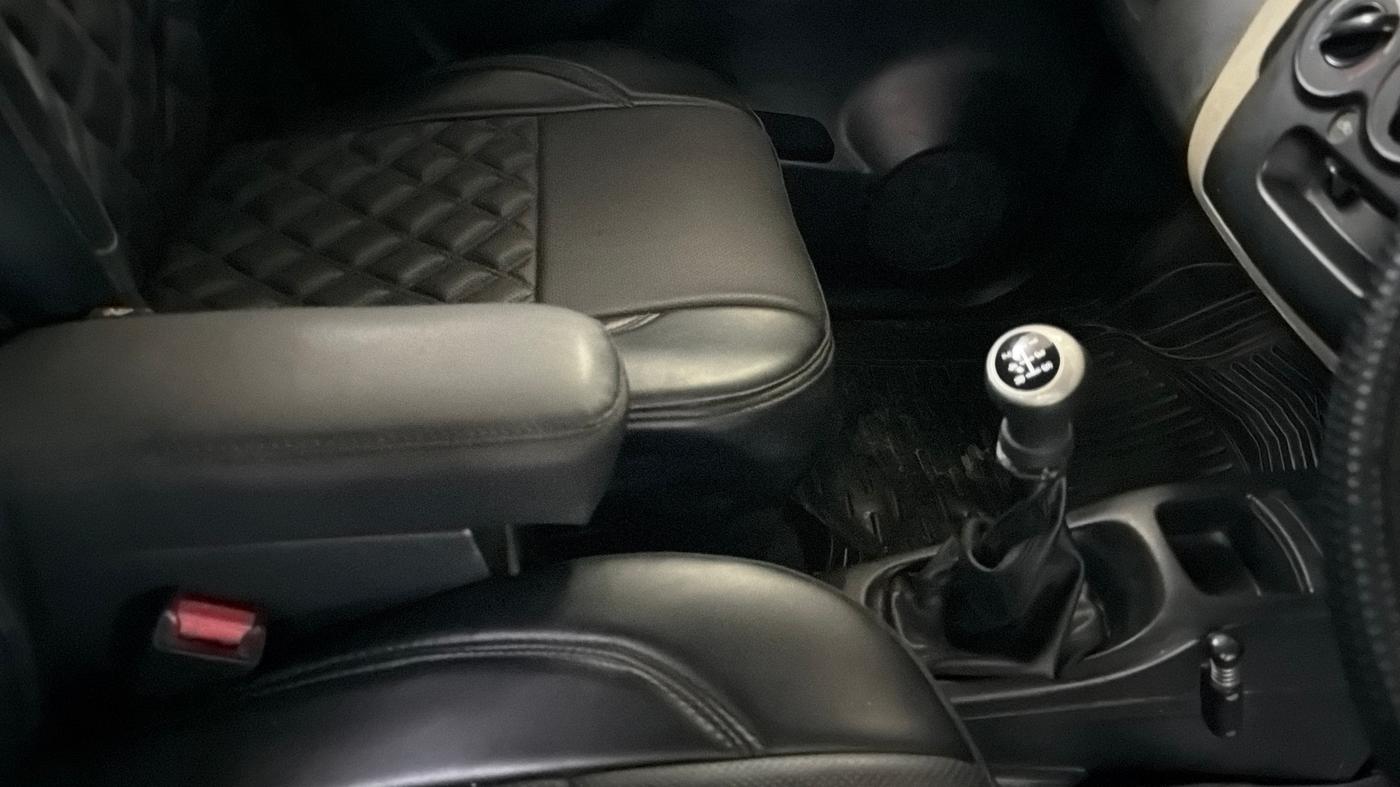 2018 Maruti Wagon R 1.0 VXI+, Petrol, Manual, 80,999 km, Gear Lever