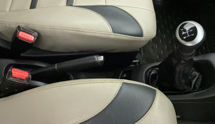 2013 Maruti Wagon R 1.0 VXI, Petrol, Manual, 1,10,391 km, Gear Lever
