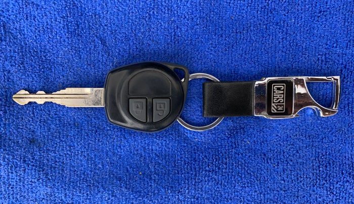 2013 Maruti Wagon R 1.0 VXI, Petrol, Manual, 1,10,391 km, Key Close Up