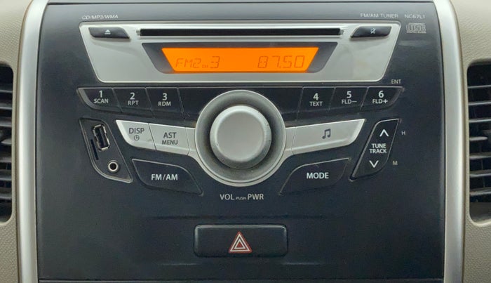 2013 Maruti Wagon R 1.0 VXI, Petrol, Manual, 1,10,391 km, Infotainment System