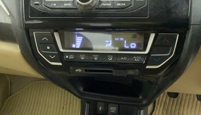 2016 Honda Amaze 1.2L I-VTEC SX, Petrol, Manual, 33,745 km, AC Unit - Directional switch has minor damage