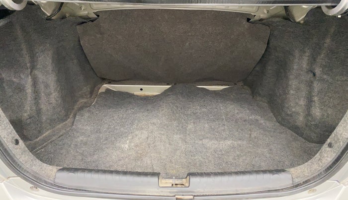 2016 Honda Amaze 1.2L I-VTEC SX, Petrol, Manual, 33,745 km, Boot Inside