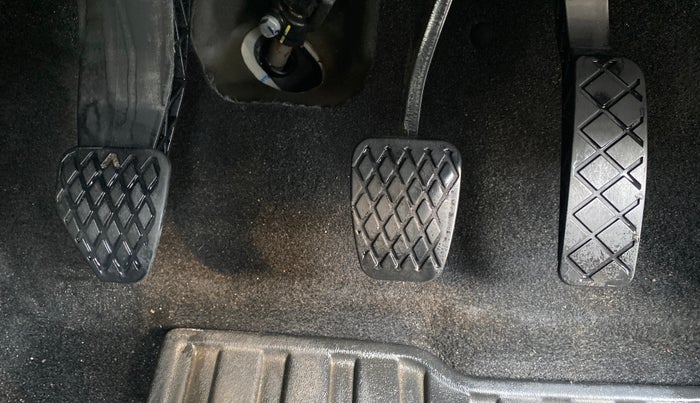 2022 MG ASTOR SUPER EX 1.5 MT, Petrol, Manual, 28,372 km, Pedals