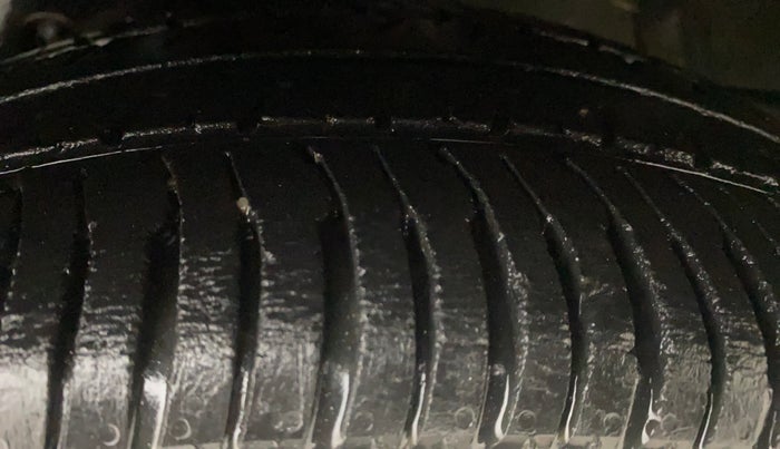 2016 Ford Ecosport TITANIUM 1.5L DIESEL, Diesel, Manual, 70,339 km, Left Front Tyre Tread
