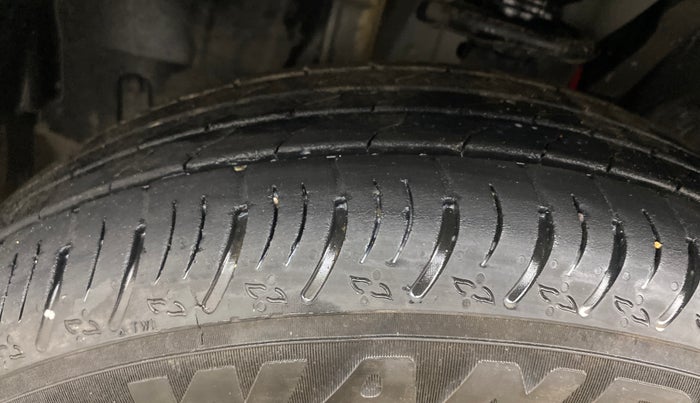 2025 Nissan MAGNITE Acenta B4D 1.0 Petrol MT, Petrol, Manual, 15,265 km, Left Front Tyre Tread