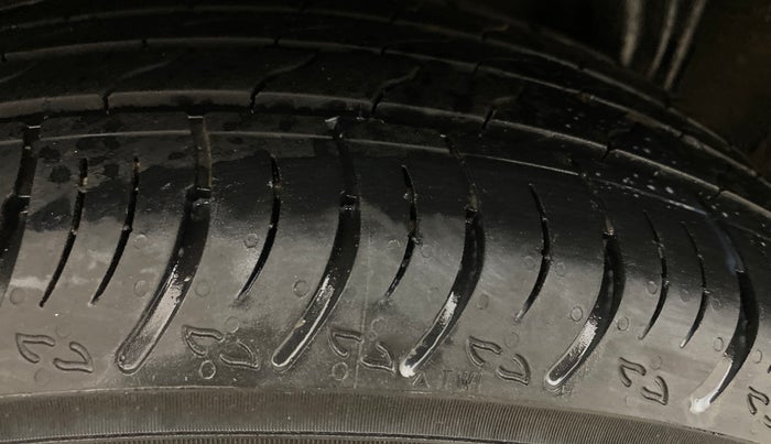 2025 Nissan MAGNITE Acenta B4D 1.0 Petrol MT, Petrol, Manual, 15,265 km, Right Rear Tyre Tread