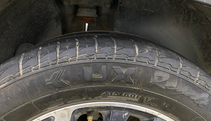 2021 Hyundai Creta SX (O) AT 1.5 DIESEL, Diesel, Automatic, 1,00,442 km, Right Rear Tyre Tread