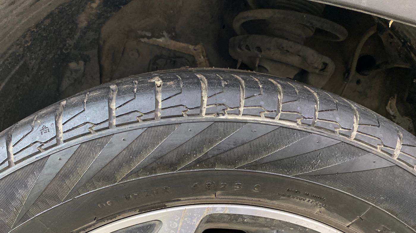 2021 Hyundai Creta SX (O) AT 1.5 DIESEL, Diesel, Automatic, 1,00,442 km, Left Front Tyre Tread