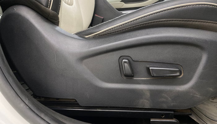 2021 Hyundai Creta SX (O) AT 1.5 DIESEL, Diesel, Automatic, 1,00,442 km, Driver Side Adjustment Panel