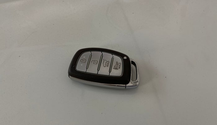 2021 Hyundai Creta SX (O) AT 1.5 DIESEL, Diesel, Automatic, 1,00,442 km, Key Close Up