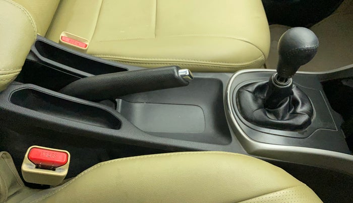 2016 Honda City 1.5L I-VTEC VX, Petrol, Manual, 84,052 km, Gear Lever