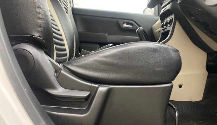 2019 Maruti New Wagon-R ZXI 1.2 AMT, Petrol, Automatic, 42,228 km, Driver Side Adjustment Panel