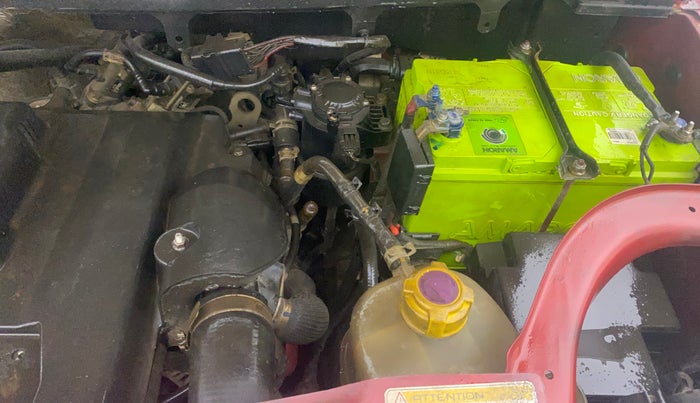 2017 Mahindra TUV300 T8 AMT, Diesel, Automatic, 83,049 km, Engine View - Left