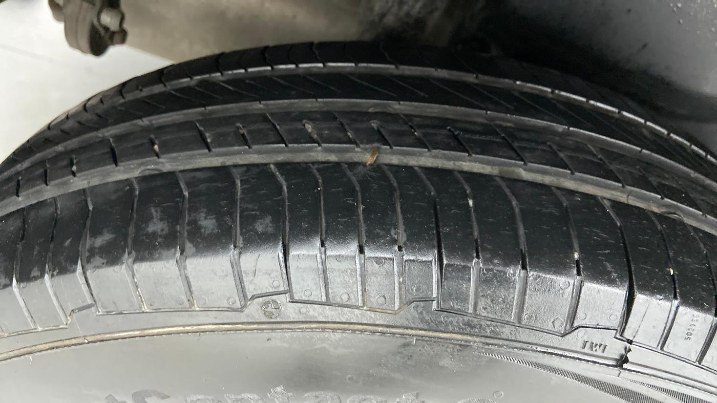 2013 Maruti Swift Dzire VDI BS IV, Diesel, Manual, 78,780 km, Right Rear Tyre Tread