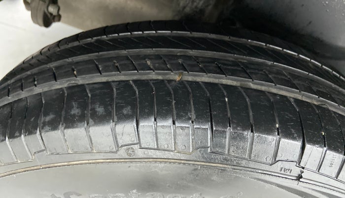 2013 Maruti Swift Dzire VDI BS IV, Diesel, Manual, 78,780 km, Right Rear Tyre Tread