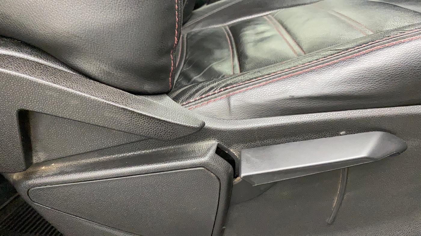 2016 Ford Ecosport TITANIUM 1.5L DIESEL, Diesel, Manual, 74,495 km, Driver Side Adjustment Panel