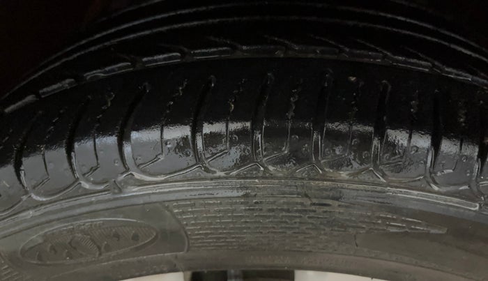 2019 Ford Ecosport TITANIUM 1.5L PETROL, Petrol, Manual, 22,880 km, Left Front Tyre Tread
