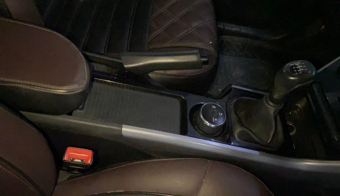 2022 Tata NEXON XM SUNROOF DIESEL, Diesel, Manual, 53,077 km, Gear Lever