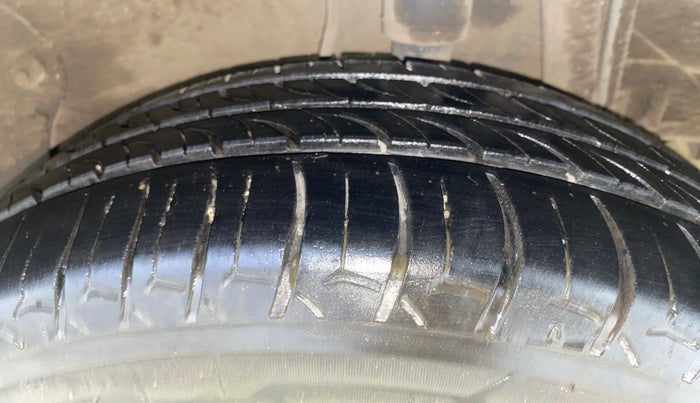 2015 Tata Zest XT PETROL, Petrol, Manual, 40,966 km, Left Rear Tyre Tread