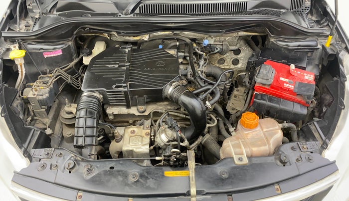 2015 Tata Zest XT PETROL, Petrol, Manual, 40,966 km, Engine View