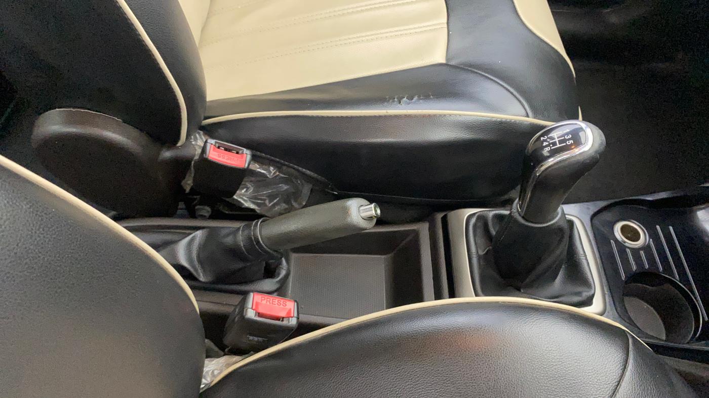 2015 Tata Zest XT PETROL, Petrol, Manual, 40,966 km, Gear Lever