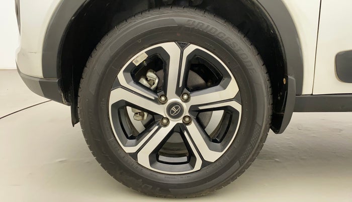 2022 Tata NEXON XZ PLUS (PREMIUM) PETROL, Petrol, Manual, 2,997 km, Left Front Wheel