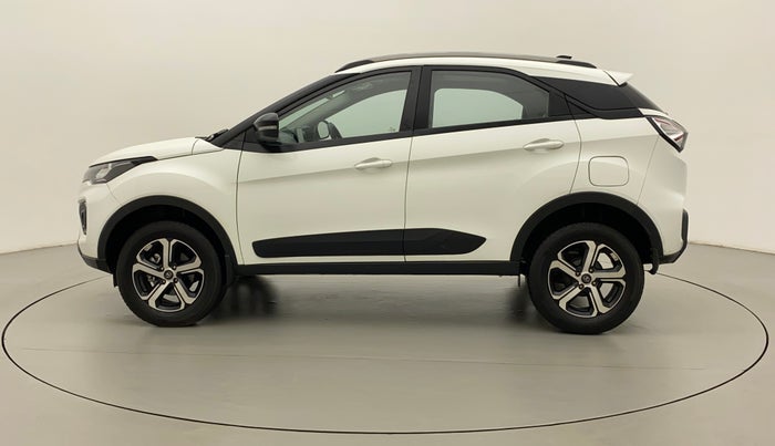2022 Tata NEXON XZ PLUS (PREMIUM) PETROL, Petrol, Manual, 2,997 km, Left Side