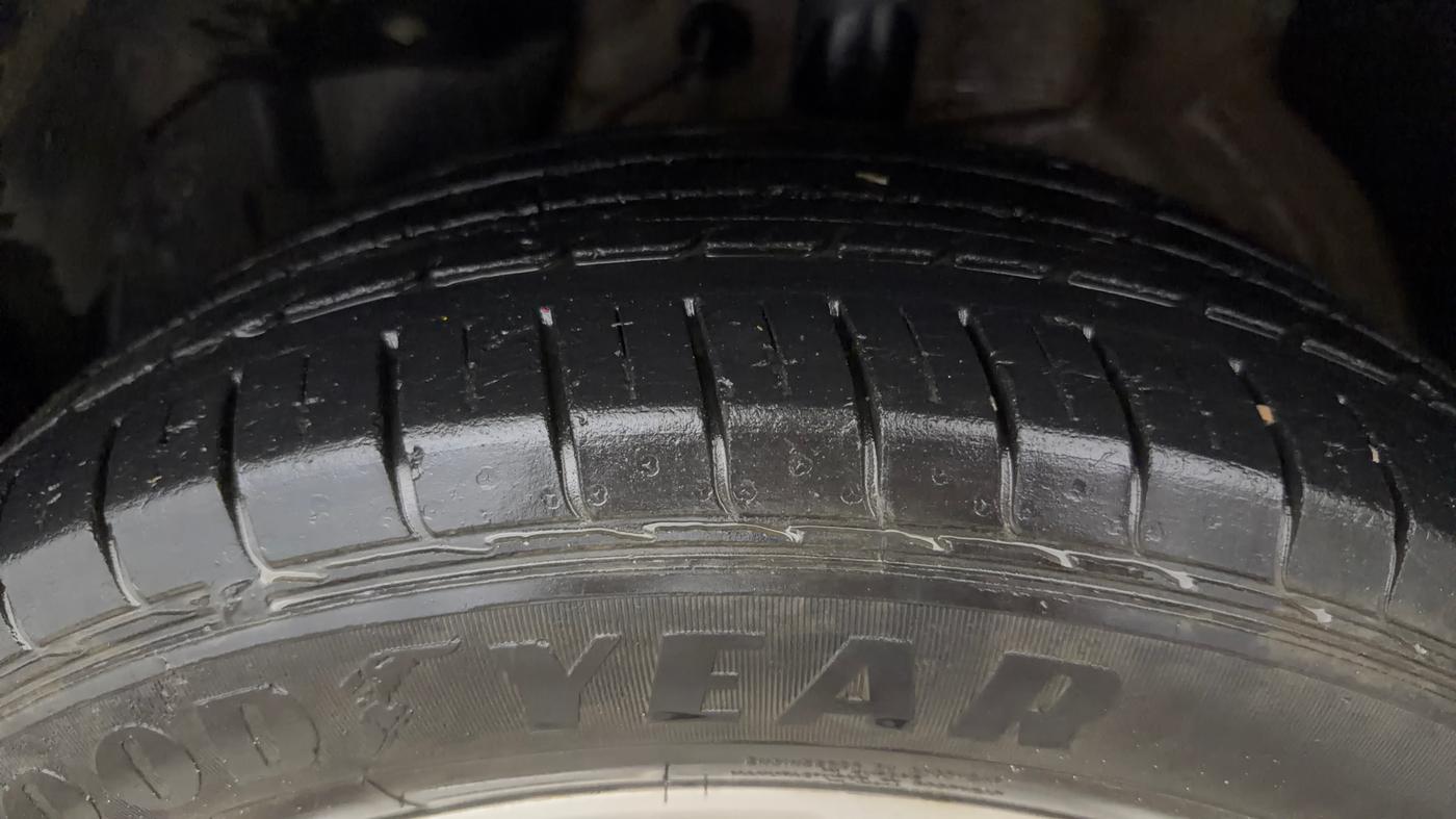 2019 MG HECTOR SUPER 1.5 PETROL, Petrol, Manual, 37,080 km, Left Front Tyre Tread