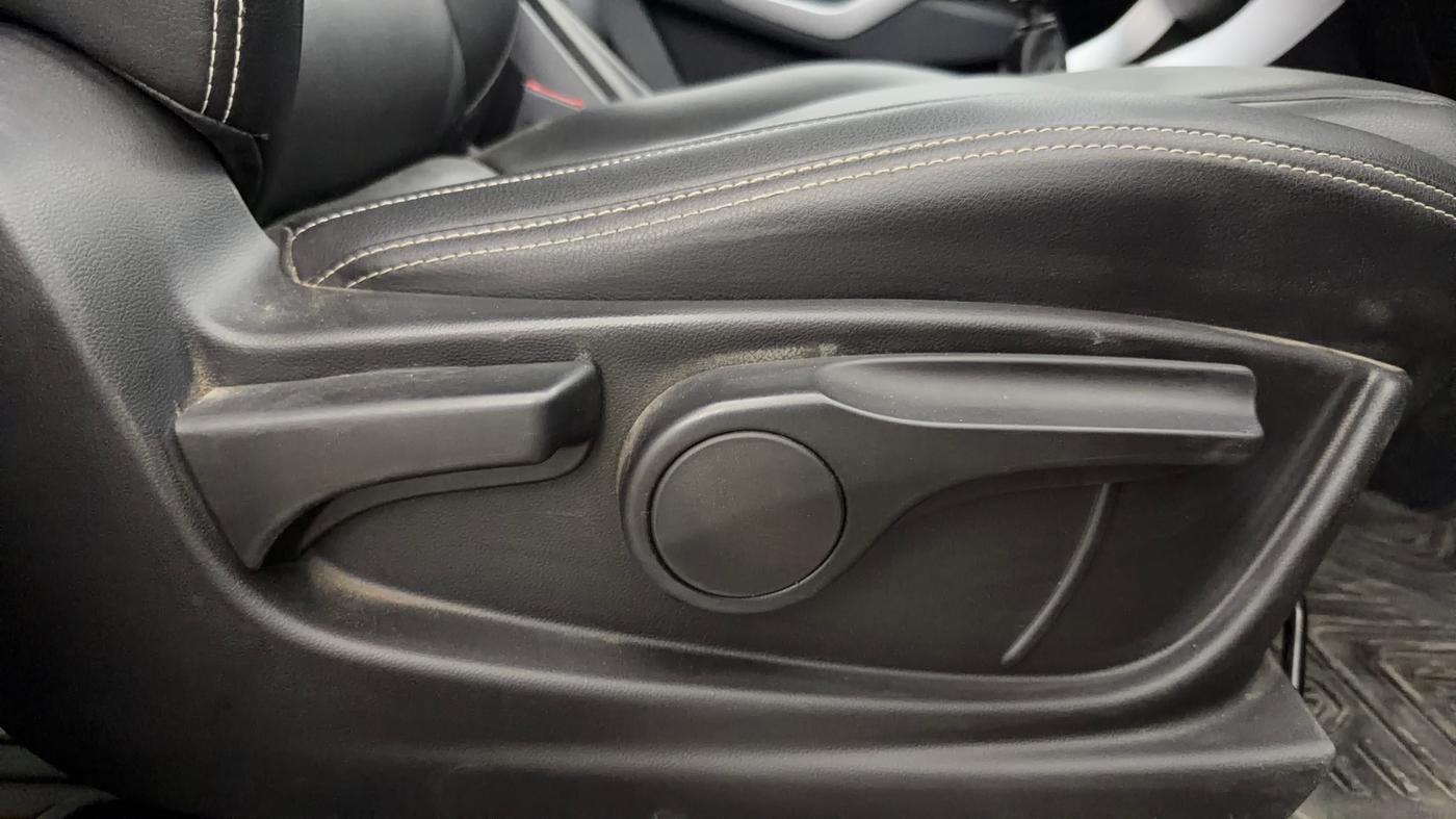 2019 MG HECTOR SUPER 1.5 PETROL, Petrol, Manual, 37,080 km, Driver Side Adjustment Panel