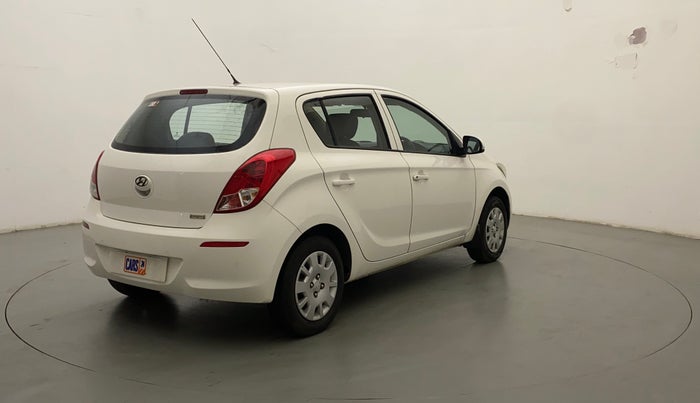 2013 Hyundai i20 MAGNA (O) 1.2, CNG, Manual, 59,000 km, Right Back Diagonal