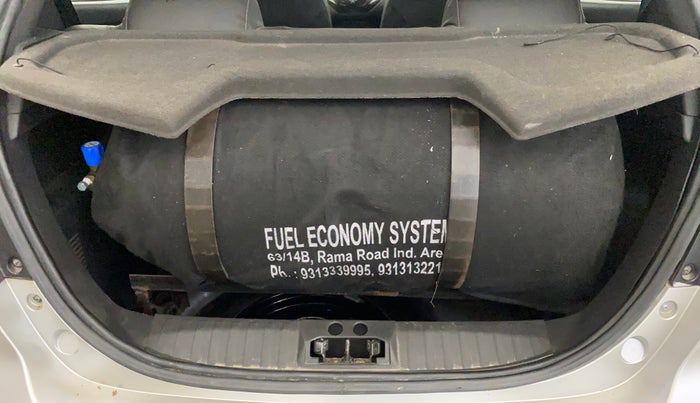 2018 Ford New Figo TREND 1.2 PETROL, CNG, Manual, 33,316 km, Boot Inside