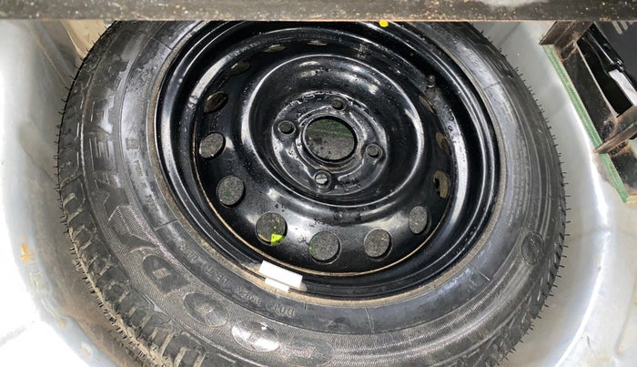 2018 Ford New Figo TREND 1.2 PETROL, CNG, Manual, 33,316 km, Spare Tyre