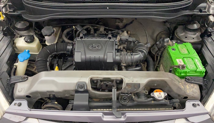 2013 Hyundai Eon ERA +, Petrol, Manual, 79,375 km, Engine View