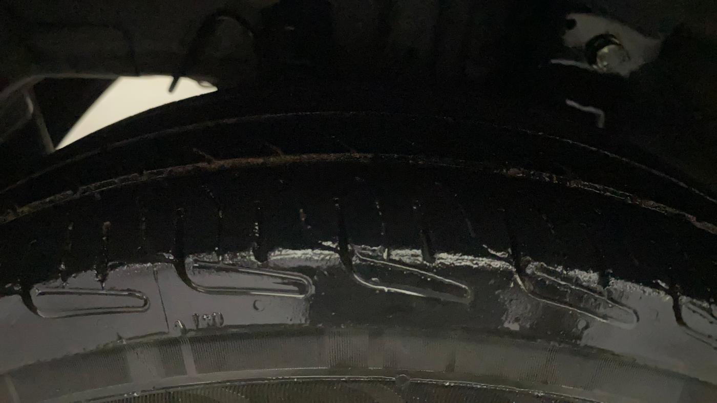 2013 Hyundai Eon ERA +, Petrol, Manual, 79,375 km, Right Rear Tyre Tread
