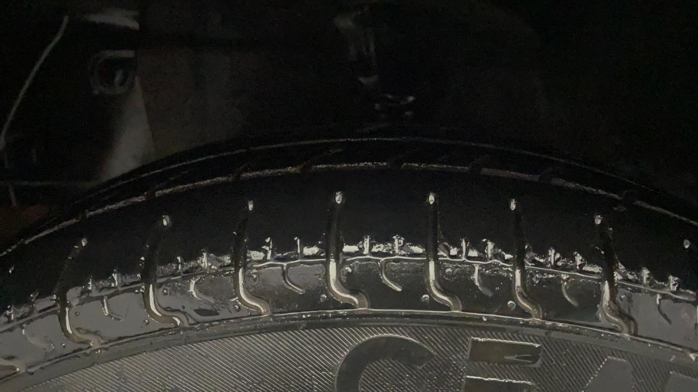 2013 Hyundai Eon ERA +, Petrol, Manual, 79,375 km, Left Front Tyre Tread